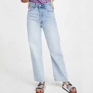 Levi’s Ribcage Straight Ankle Jeans